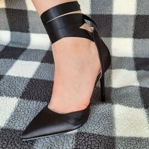 Black Swan Heel
